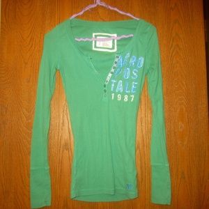 Green Aeropostale top
